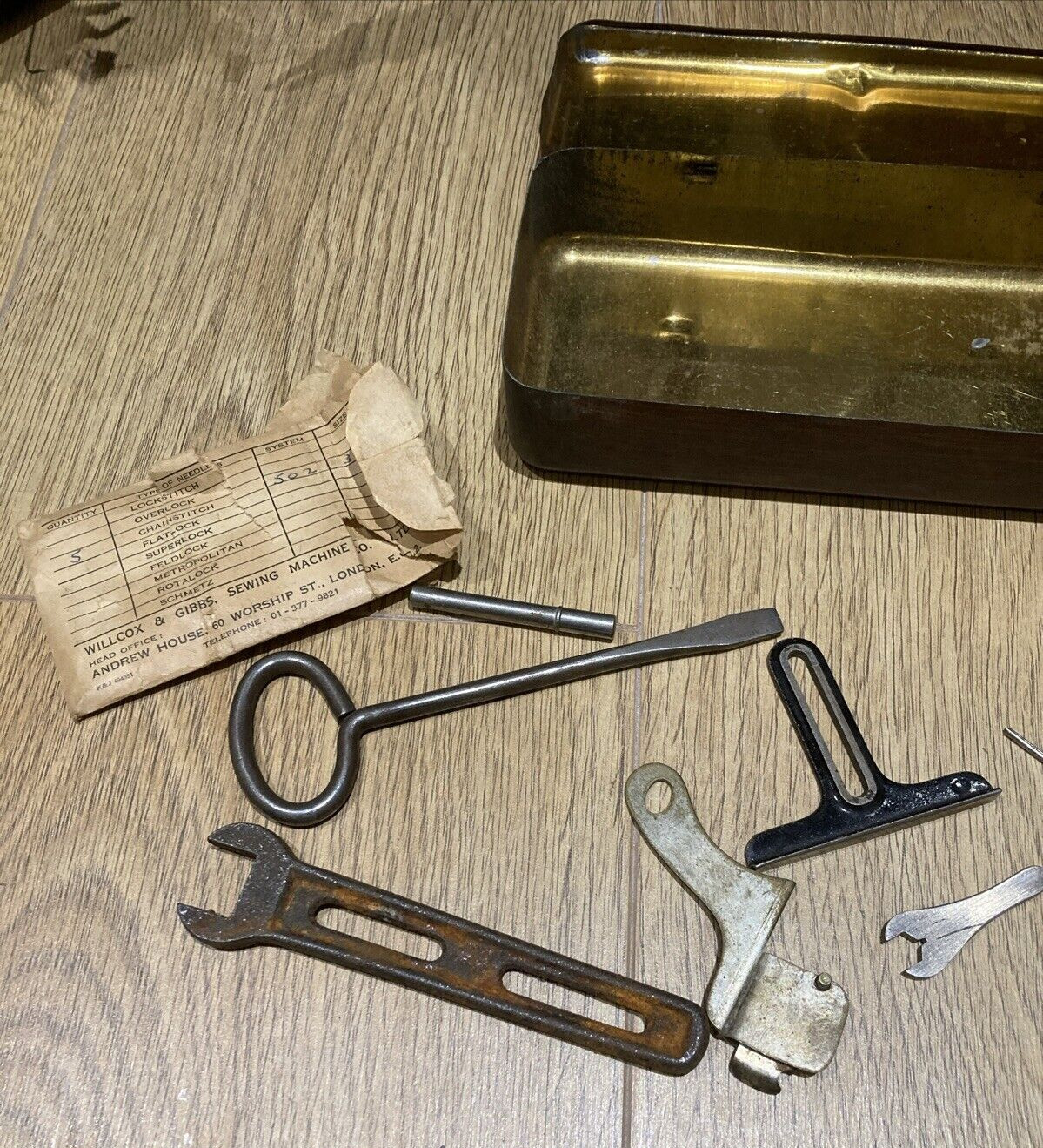 Rare Antique Willcox & Gibbs Sewing Machine Accessories & Case 5