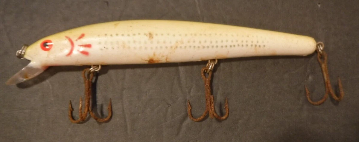 Vintage Bomber Heavy Duty Long A Saltwater Lure Fishing Pearl/Yellow 3 Hook