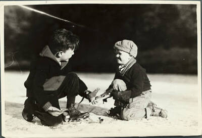 Carle Lewis And Leroy Rust Discuss Their Ice Skating Planes - In Yos - Old Photo