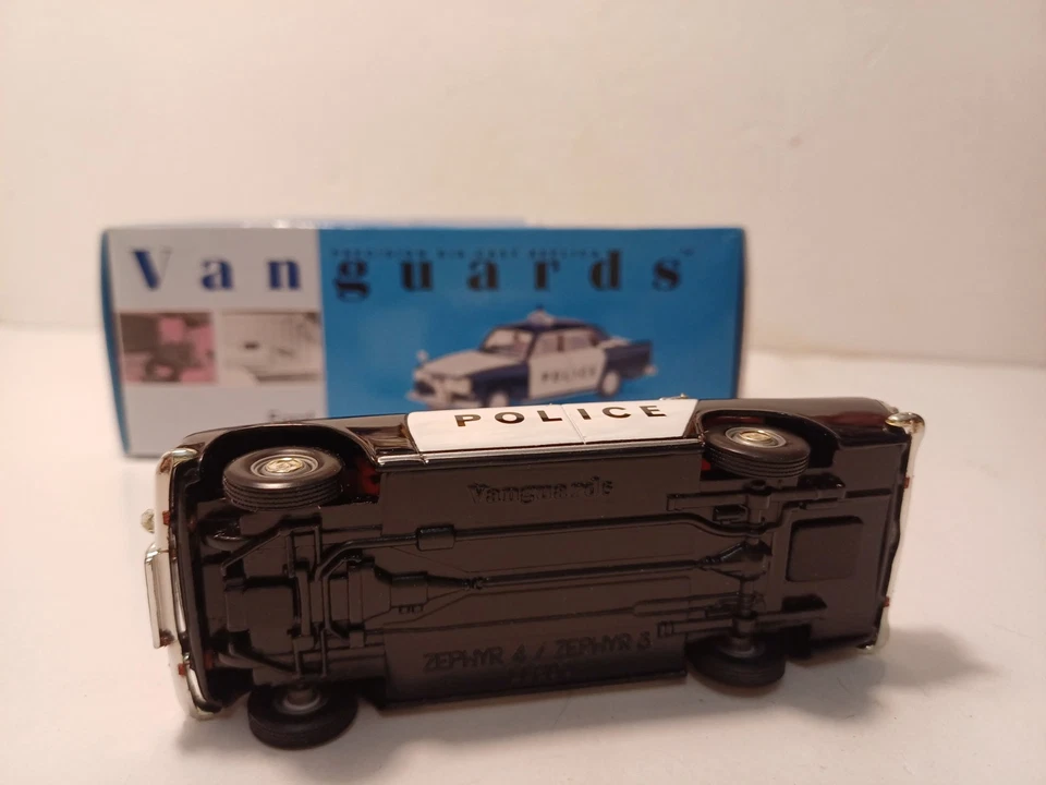 Vanguards 1/43 Ford Zephyr 6 Mk3 Police Car 1962 - Image 3 of 4