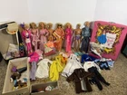 Lot Barbie And Ken Mixed Vintage Dolls, Outfits, Accessories Mostly 1970s-80s