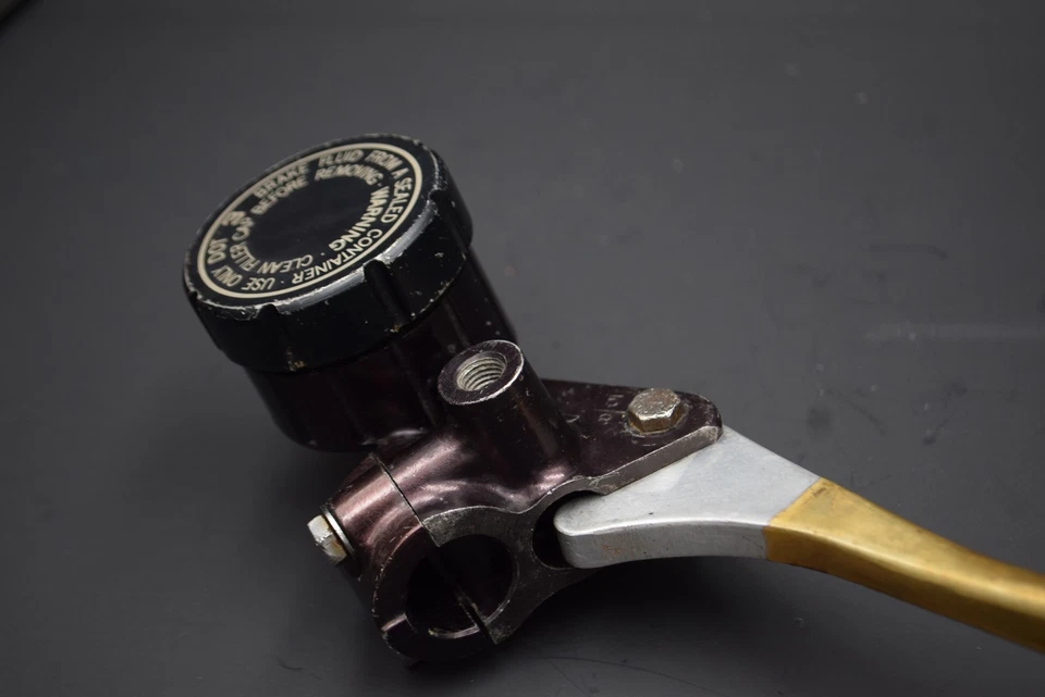 Cilindro maestro delantero Kawasaki 1972-75 H2 Z1900 Z1 900 Early 5/8" diámetro doble disco Foto 3 de 4