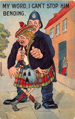 POSTKARTE COMIC BETRUNKENER SCHOTTE POLIZIST MEIN WORT ICH KANN IHN NICHT AUFHALTEN, SICH ZU BEUGEN