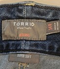 TORRID PLUS SZ 14 SUPER SOFT JEGGING SKINNY HIGH-RISE STRETCH JEANS BLUE GROTTO  — photo 2