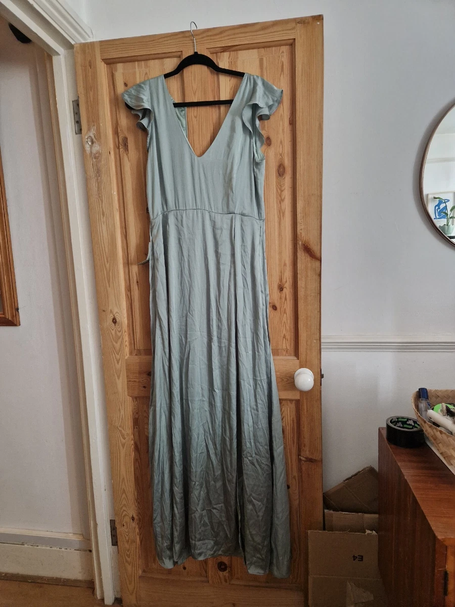 H&m sage 2025 green dress
