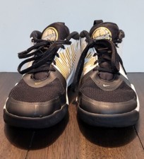 Nike Team Hustle D9 Basketball Shoes Kids Size 5Y Black/Gold AQ4224-004