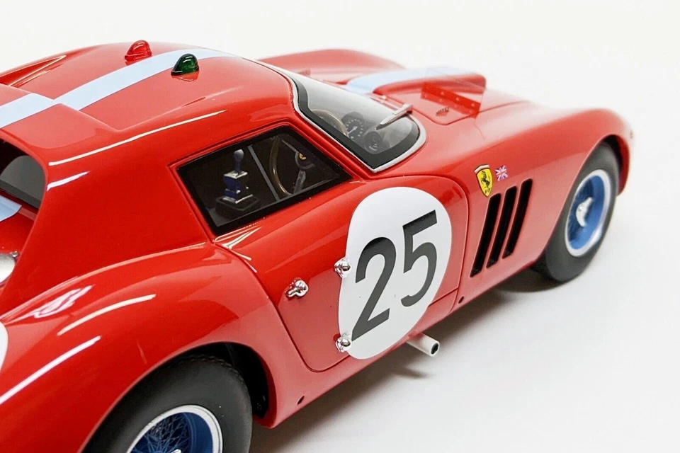 FERRARI 250 GTO #25 6TH 24 HOURS LE MANS IRELAND MAGGS 1964 CMR CMR076 1:18 - Photo 3/4