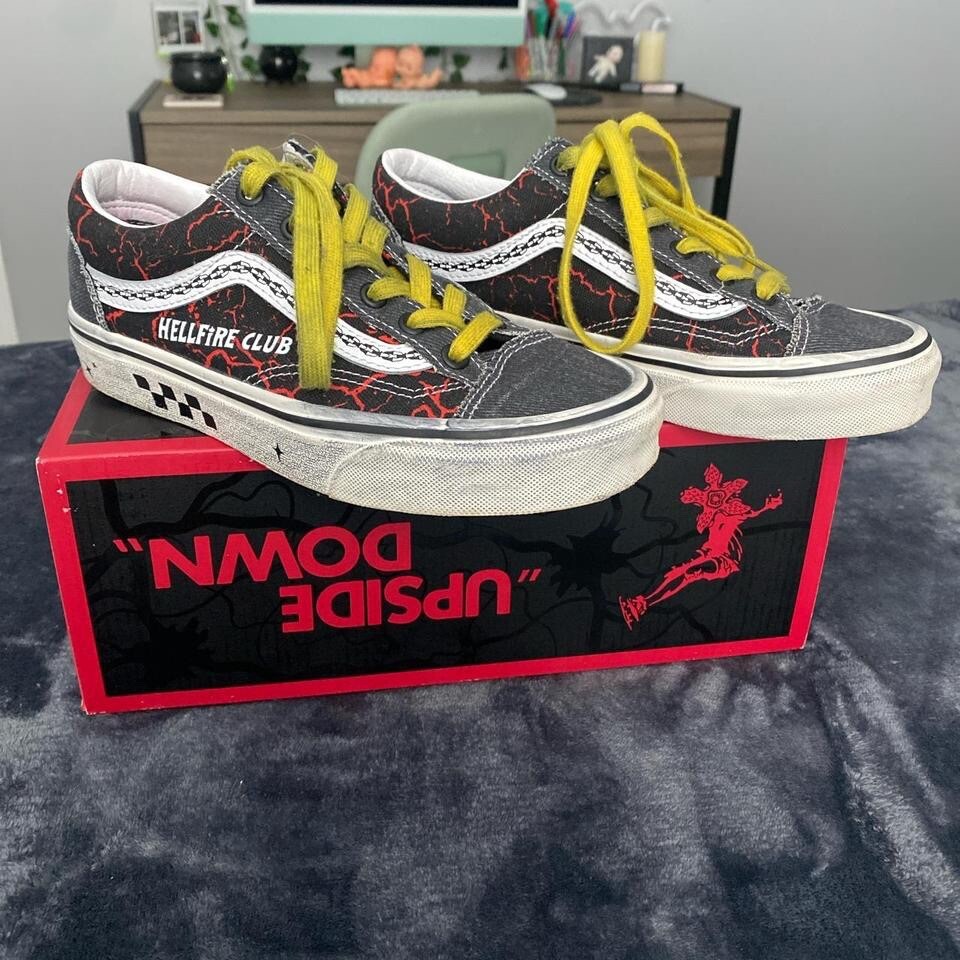 Size Women's 6 VANS Style 36 x Stranger Things Hellfire Club 2022