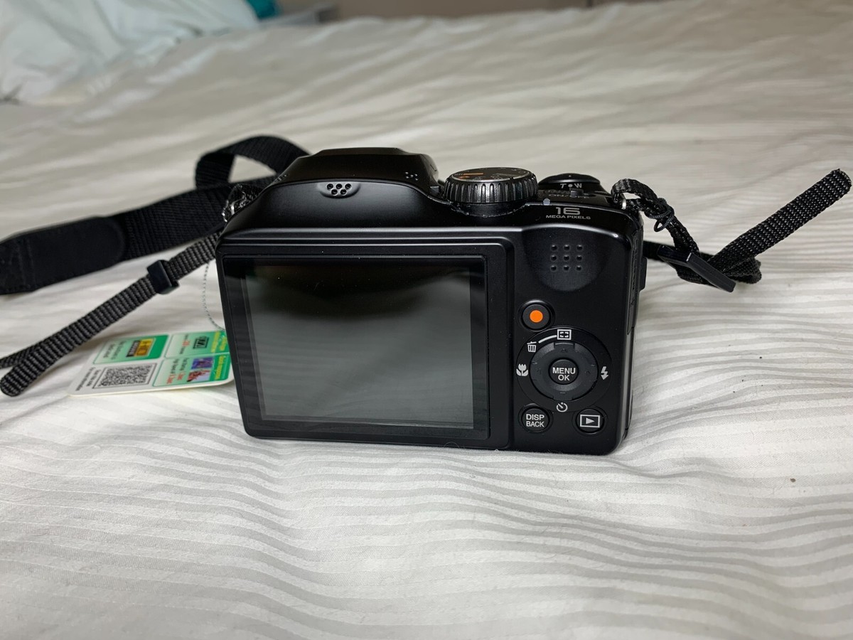 Fujifilm FinePix S Series S4800 Digital Camera Black for