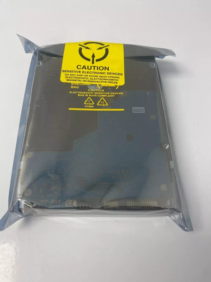 Toshiba MG07SCA14TE 14TB SAS 12Gb/s 256 Mb 3.5" Hard Drive - Image 2 of 3