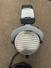 Beyerdynamic DT 990 Premium Edition 250 ohm Open Studio Headphones