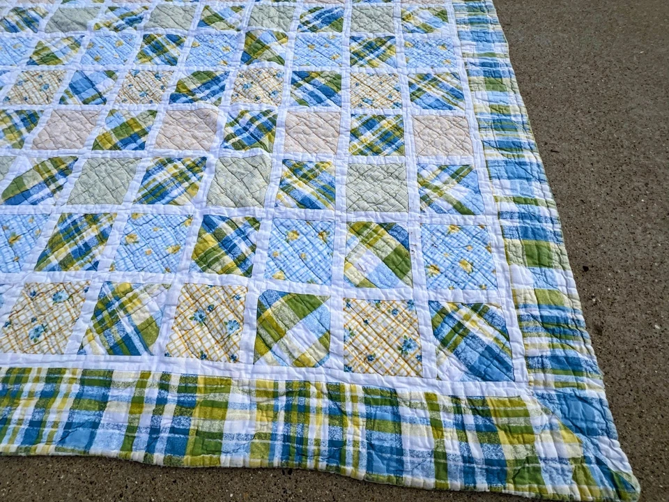 vintage handmade quilt twin patchwork hand made block 63x81 rustic primitive - Image 3 of 4