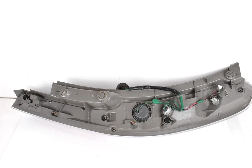 原始设备制造商 2015 2016 年 2017 年日产 Leaf 尾灯右乘客侧测试 ✅ — 第 4/4 张图片