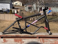 NEWSCHOOL 2016/2017 GT PERFORMER FRAMESET CHARCOAL SPLATTER W/ EXTRAS BMX