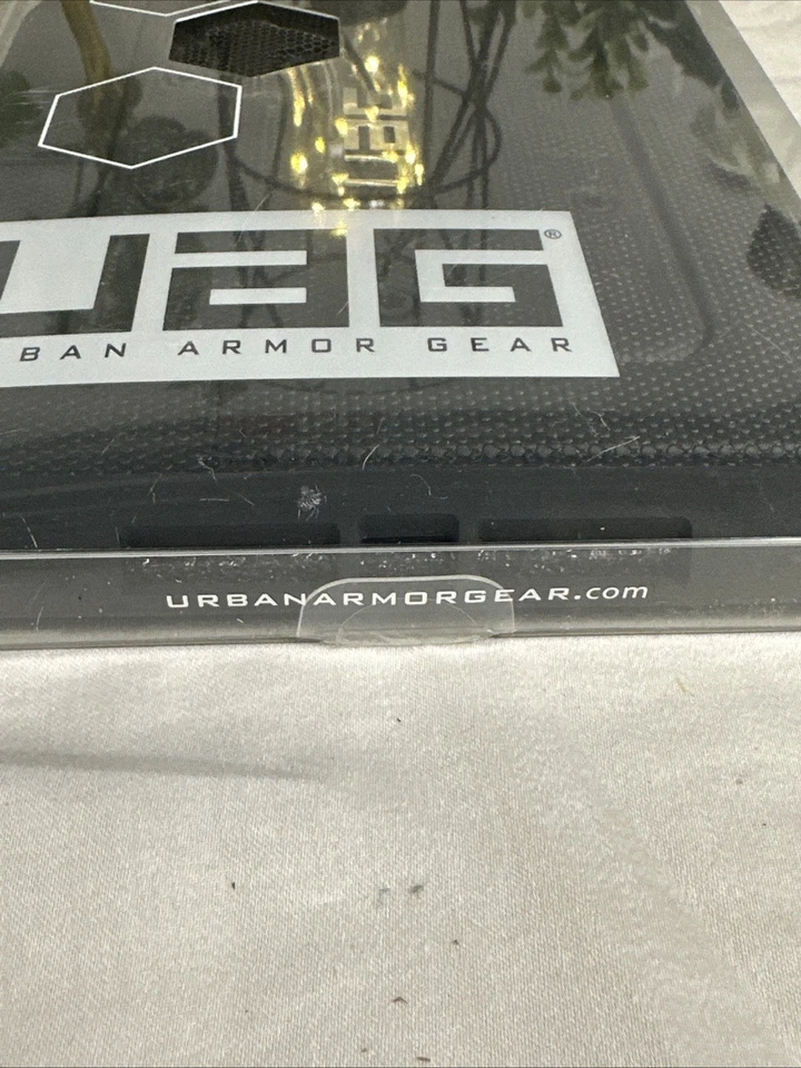 Urban Armor Gear UAG MIL-STD Scout Folio Case for iPad AIR2 - Black NEW - Image 3 of 4