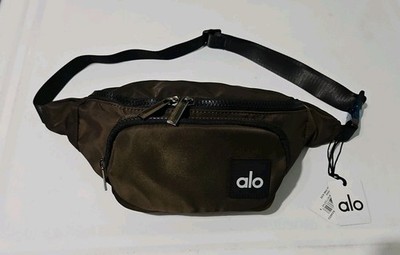 Alo Yoga ベルトバック Alo Yoga Explorer Belt Bag – Black Fanny Pack, Crossbody Waist Bag