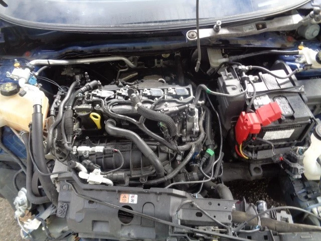 Guantera usada se adapta a: Ford Fiesta 2016 grado A Foto 2 de 4