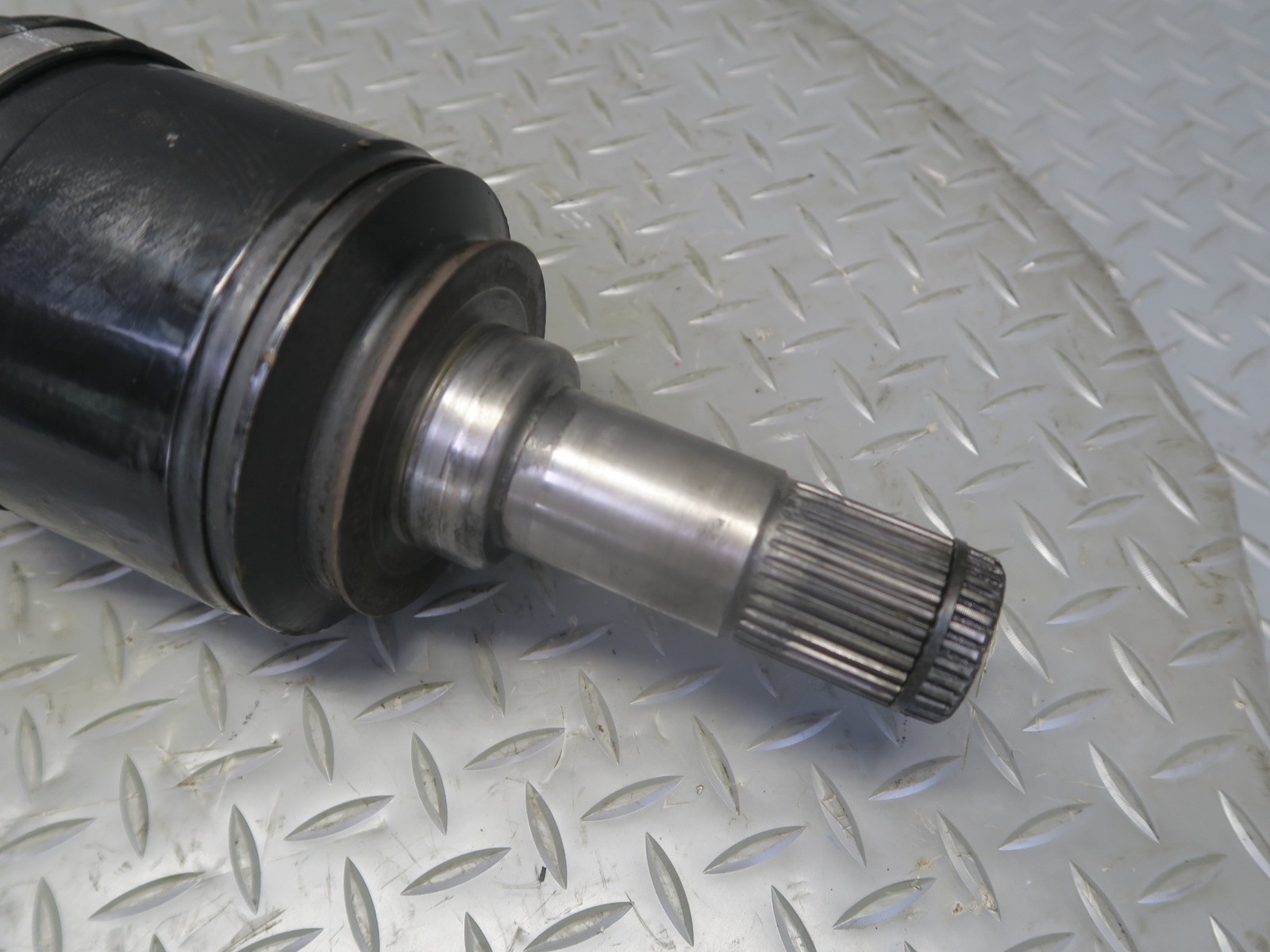 17-20 MASERATI LEVANTE M161 3.0L AWD REAR LEFT OR RIGHT AXLE SHAFT 6700320360