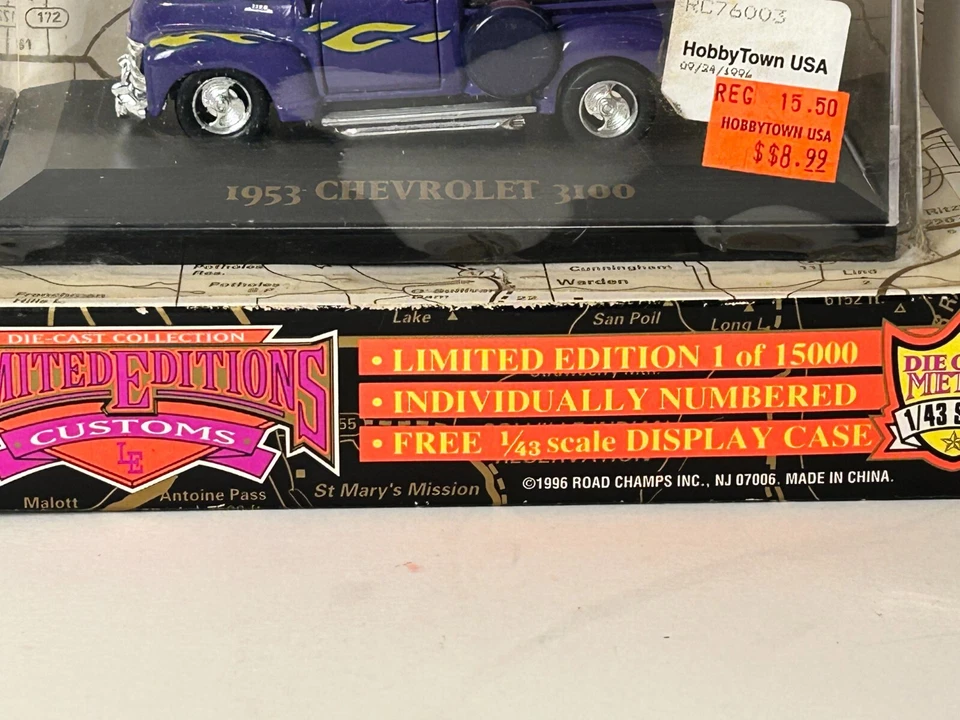 Camioneta Chevrolet C-3100 1953 Road Champs Billboards escala 1:43 con vitrina Foto 4 de 4