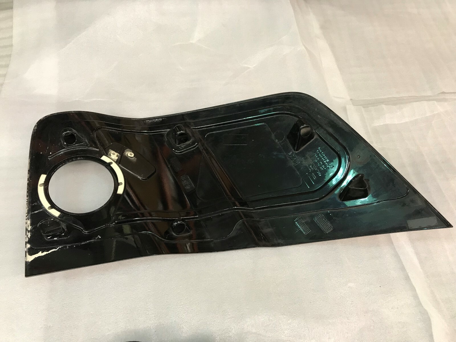 AUDI R8 PASSENGER RIGHT SIDE COVER PANEL OEM 420853338E