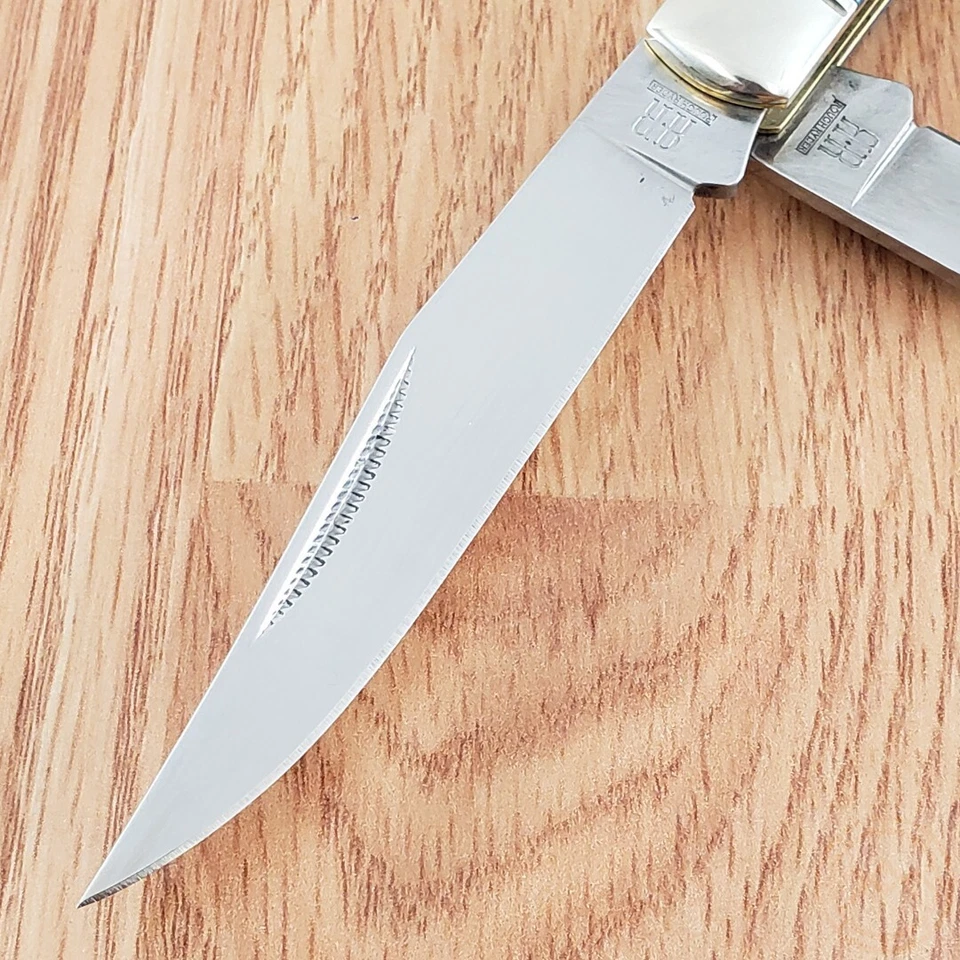 Rough Ryder Trapper Pocket Knife 440A Steel Blades Imitation Turquoise Handle - Image 3 of 4