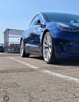 4 Stück 20'' Performance Räder Tesla Model 3