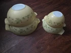 Set Of 4 Pyrex Bowls, Yellow