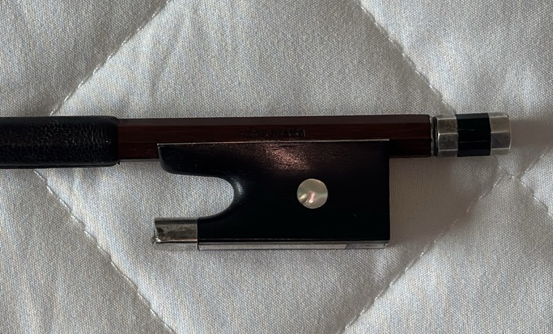 Lightweight Violin Bow: Leon Pique, Germany, Pre-War Pernambuco, Silver Mounted