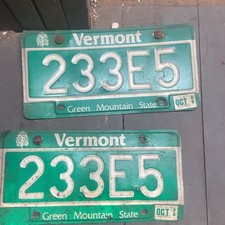 pair of Vermont VT License Plate 1988 tag number 233E5