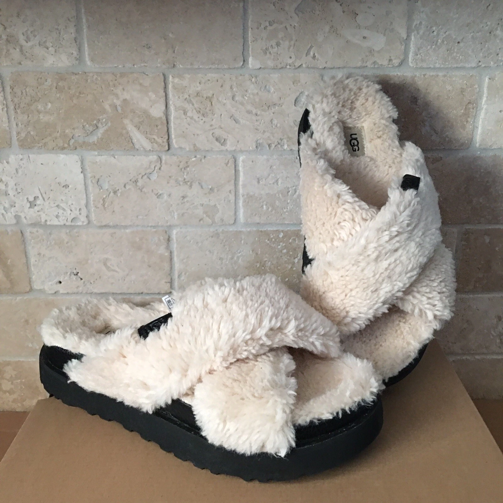 UGG NATURAL FUZZ SUGAR CROSS SLIDE WOOL FAUX FUR SLIPPERS SANDALS SIZE 7 WOMEN