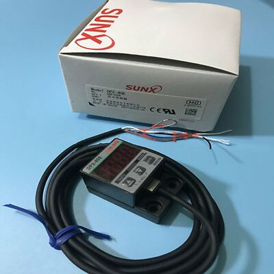 1PC New SUNX DP2-40E DP240E Pressure Sensor In Box Expedited Shipping