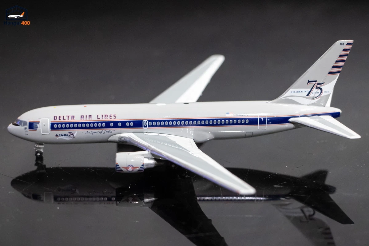 Las mejores ofertas en Aviones comerciales diecast Boeing 767