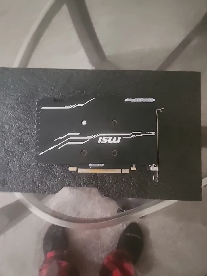 Tarjeta de gráficos MSI NVIDIA GeForce GTX 1660 Ti 6 GB GDDR6 Foto 3 de 4