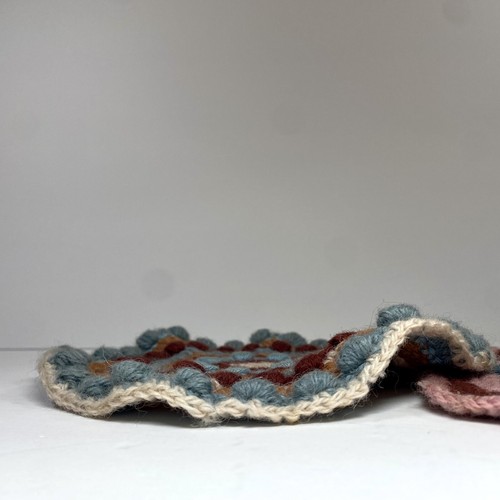 Set Of 3 Hand Crochet Dish Hot Pad Potholder Trivet Boho Colors Pom-Pom Vintage - Picture 10 of 10