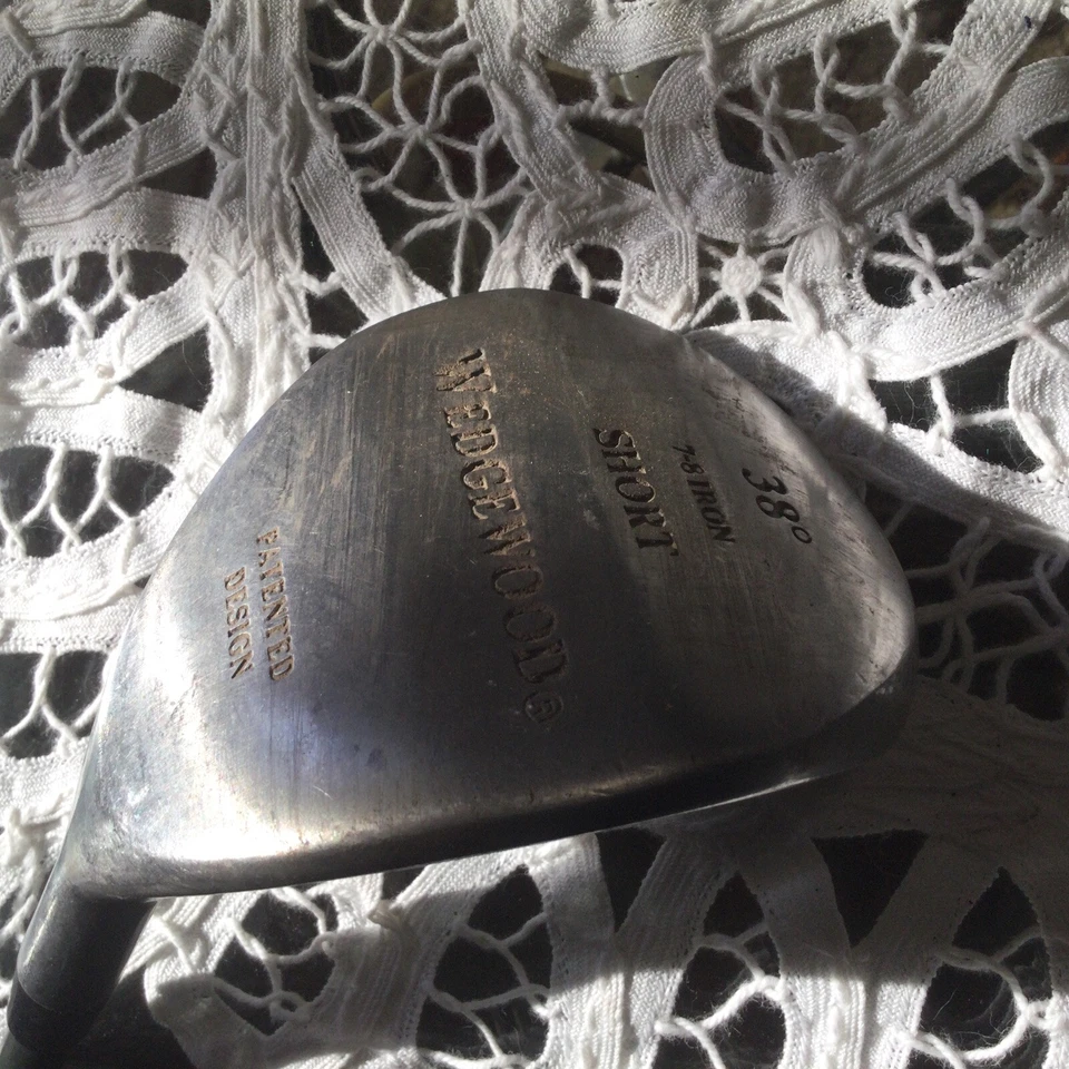 女士 Wedgewood 短 38 度 7-8 铁杆女士硬度石墨杆身 37.5 英寸 — 第 4/4 张图片