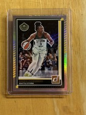 2025 Panini Donruss WNBA - Nneka Ogwumike #11 Holo