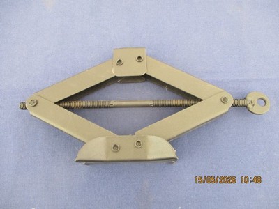 TRIUMPH SPITFIRE GT6 HERALD VITESSE METALFACTURE ORIGINAL JACK TOOL KIT