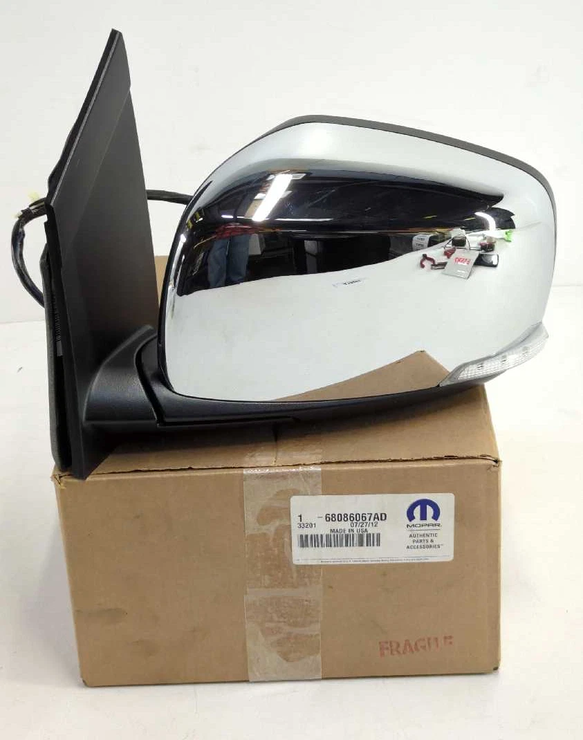 New OEM Mopar Door Mirror 2014-2016 Town Country Memory Blind Spot 68164729AI LH