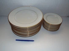 NEW 8pc 4 Dinner & 4 Bread Plate TULANE White On WHite NORITAKE