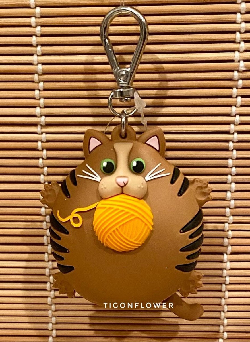 Bath & Body Works Pocketbac Hand Sanitizer Holder CAT with Yarn | eBay