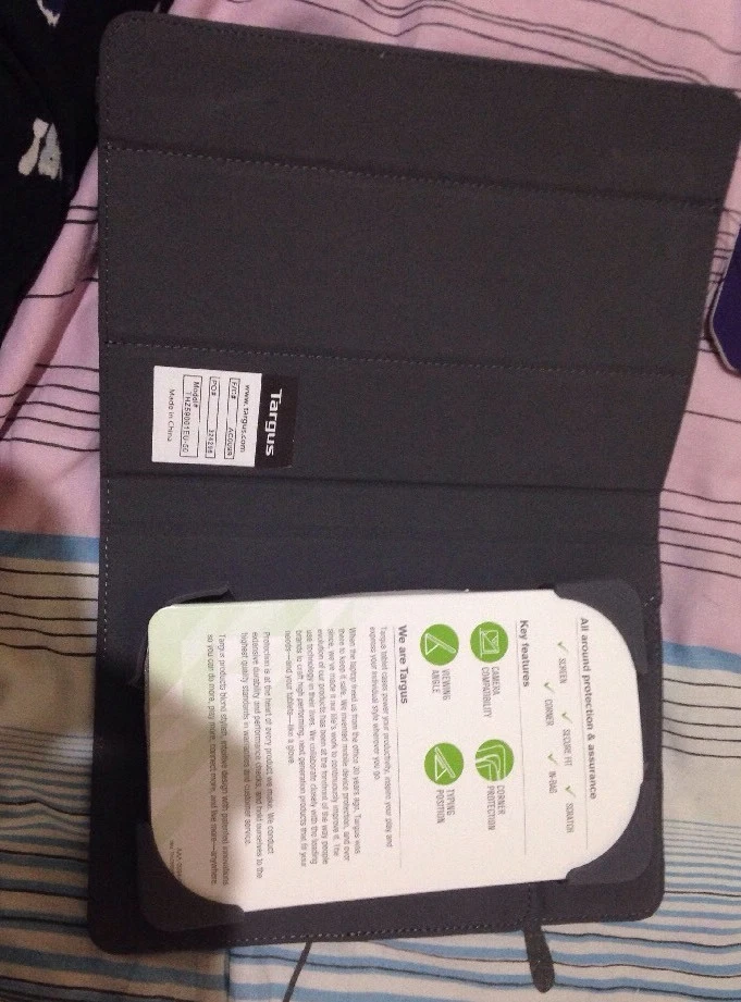 Targus Fit-N-Grip 360 Rotating Universal Case For 7" To 8" Tablets-Blue Colour - Image 3 of 4