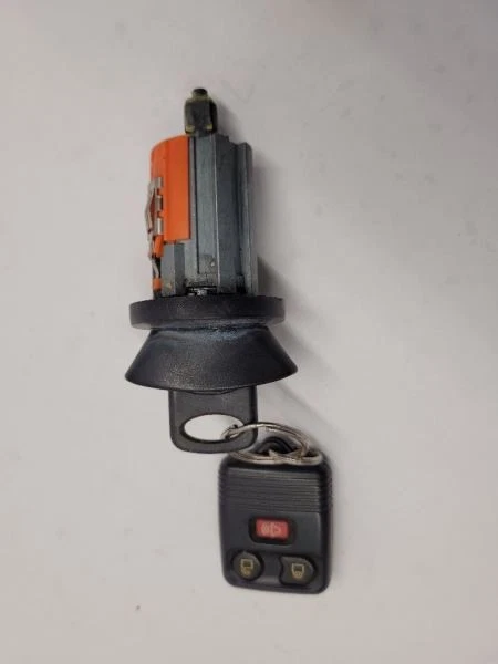 Interruptor de encendido Mazda B2300 2004 05 06 2007 con llave Foto 4 de 4