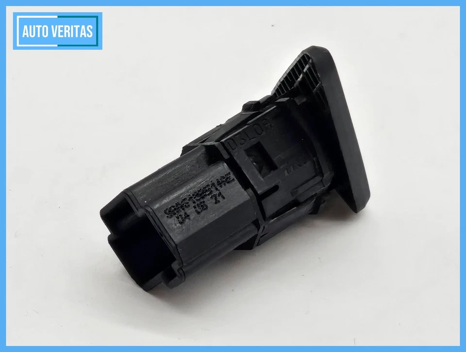 Ford Focus 1 I DNW DAW Taster Open rear flap boot flap 98AG198514AE - Image 4 of 4