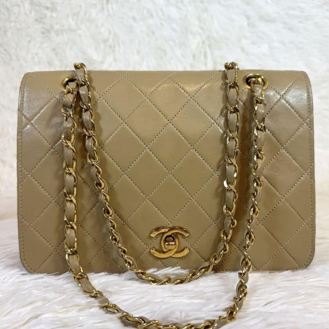 CHANEL Matelasse Turnlock Full Flap Shoulder Bag Extreme PGF0YX