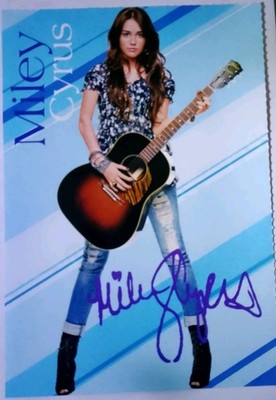 Miley Cyrus Print Signature Card