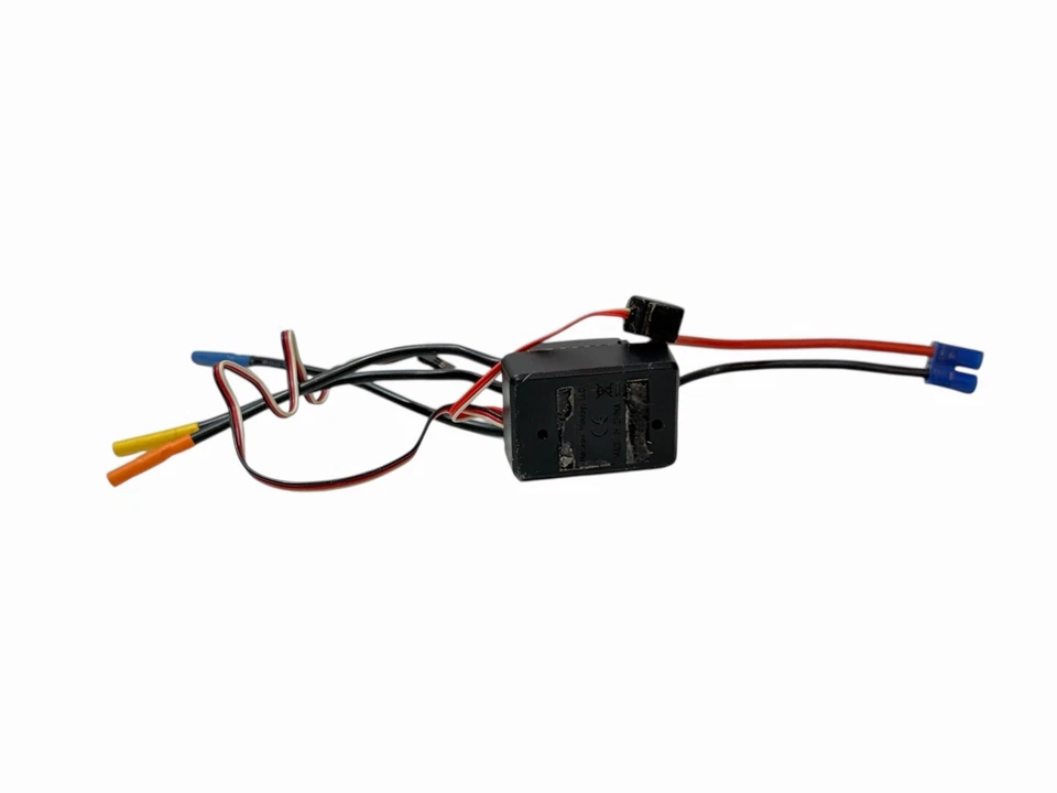 Dynamite DYN4955 Fuze 130A Sensorless BL Waterproof ESC 4WD SCT 1/8 Ec3 Connect - Image 4 of 4