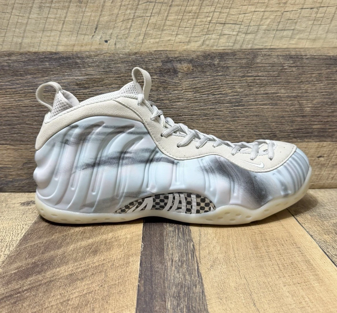 Nike Foamposite One QS Dream A World Tech Grey Sneakers DM0115-001 Size 12.5 Men Nike Air Foamposite One QS Dream A World Tech Grey Smoke  main image 3