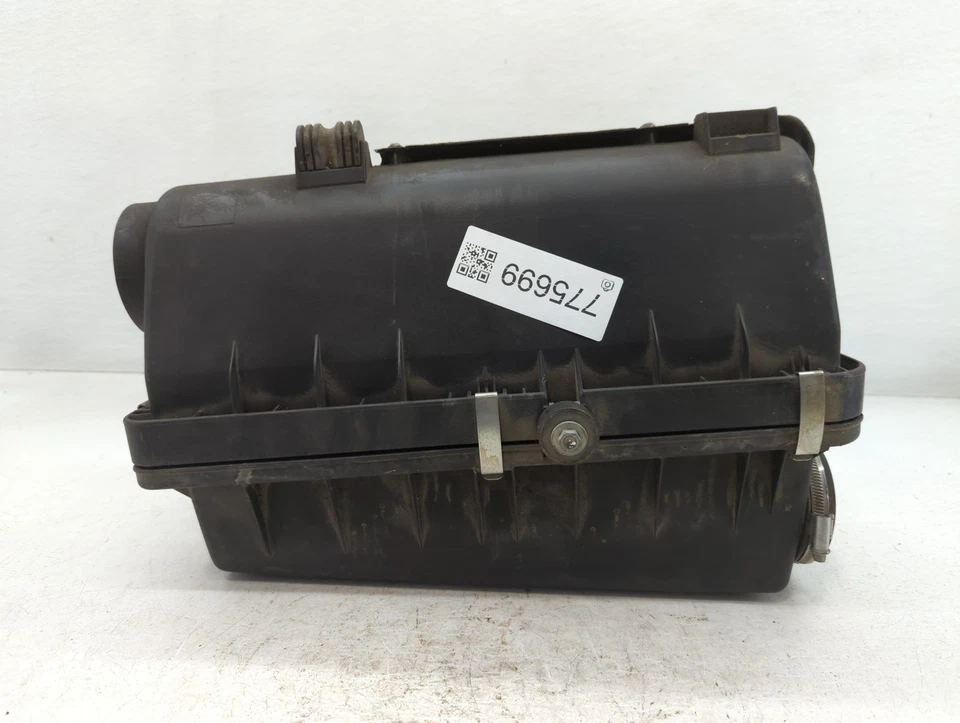 1992 Bmw 735i Air Cleaner Intake-duct Hose Tube P7Z85 - Image 4 of 4