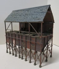 COAL FACILITY. FINE SCALE MINIATURES. BUILT. WOOD. WELL-DETAILED & WEATHERED. HO
