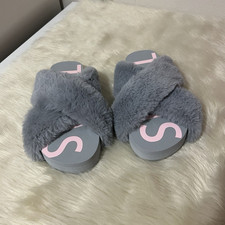 TOMS Women s Gray Faux Fur Criss Cross Slide Slippers US 5.5